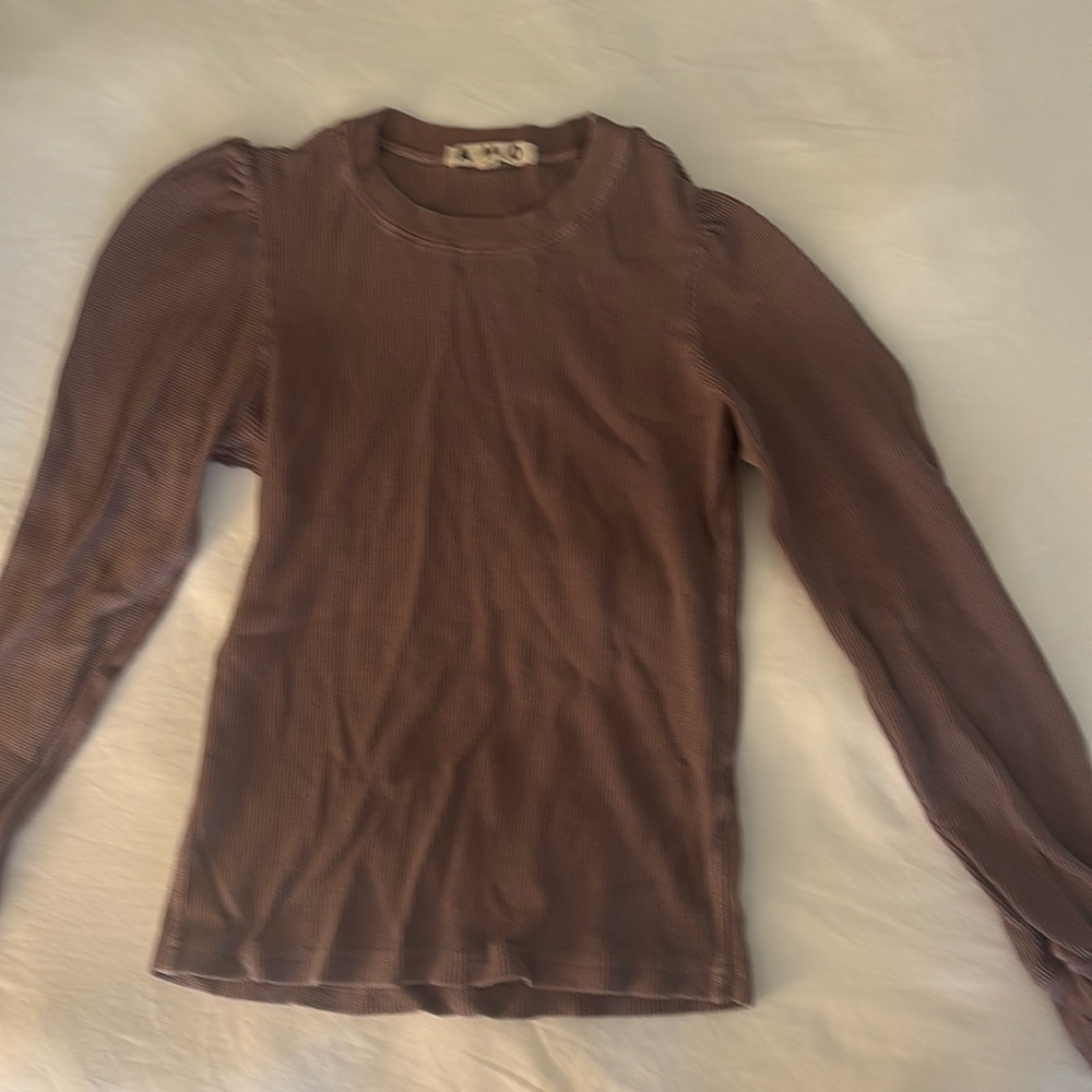 Amo women’s girly thermal top, size m